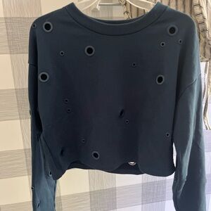 ALO Yoga blue Crew Neck cropped grommet sweatshirt